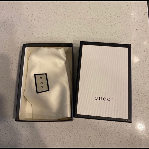 SOLD!!! GG Marmont Quilted Leather Flap Card Case - Picture 6 of 6